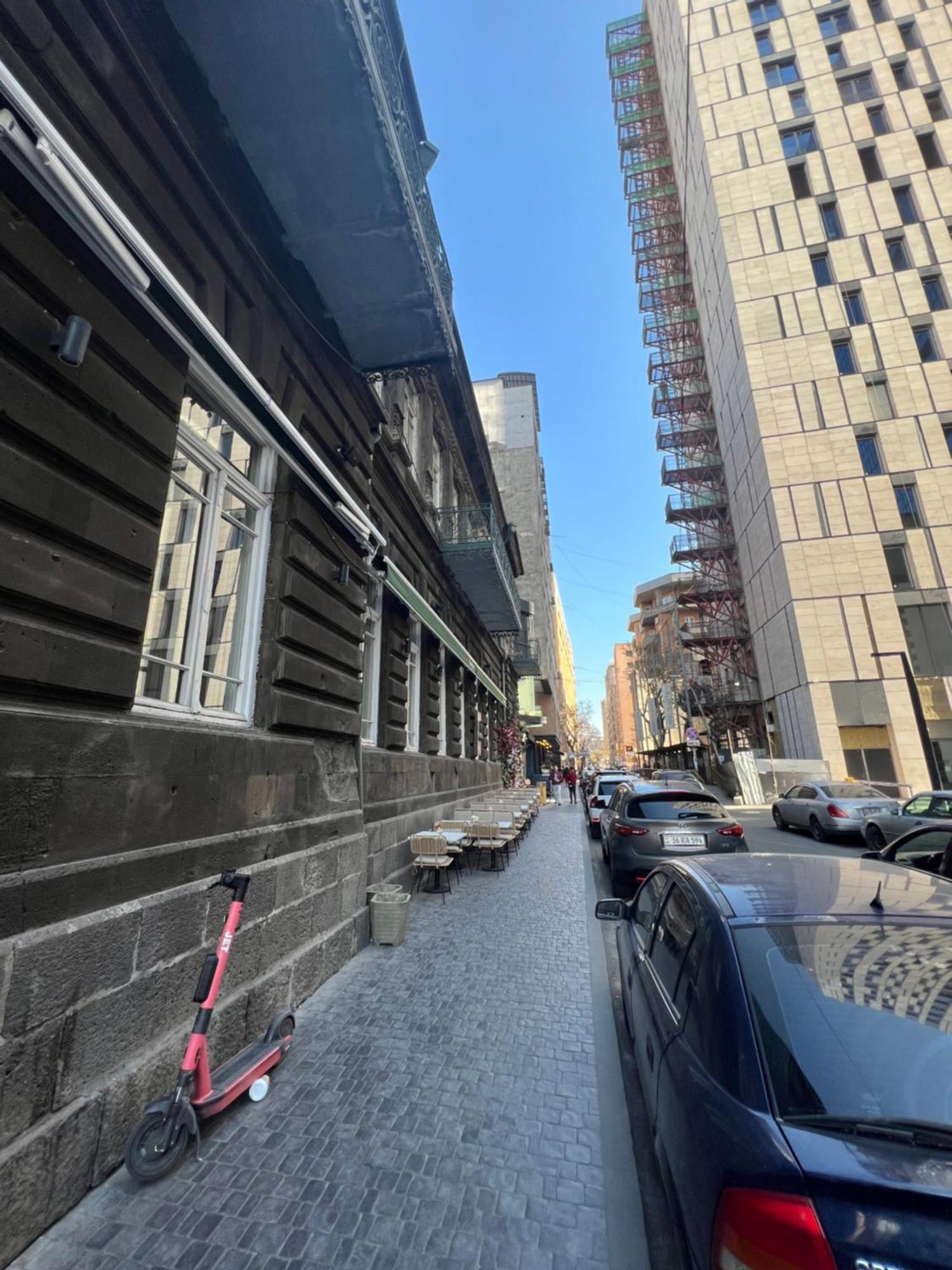 Guest House Northern Avenue Yerevan Exterior photo