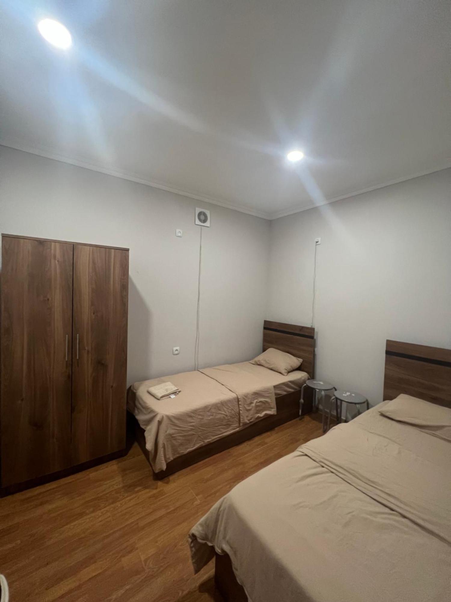 Guest House Northern Avenue Yerevan Exterior photo